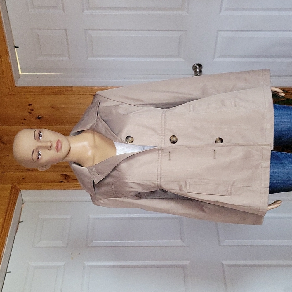 Gallery Single Breasted Trench Coat